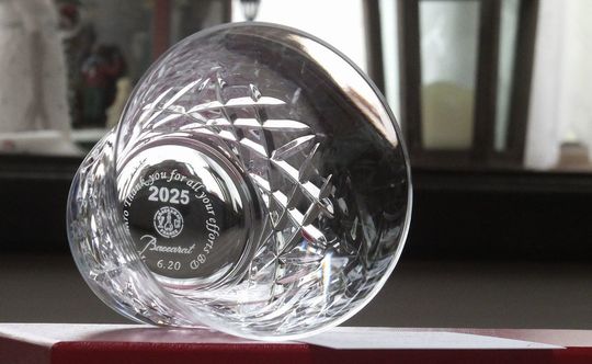 GlassDesignRosario＋とは｜バカラ正規品×名入れ彫刻の法人向け高級