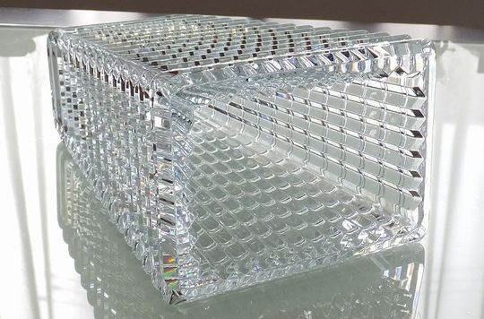 法人向け公式記念品】バカラ花瓶 名入れ彫刻