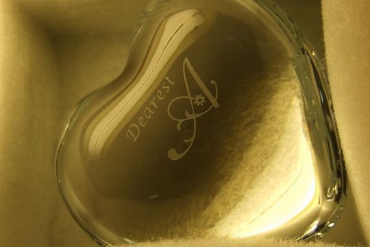 幸運色 バカラ ハート ペーパーウエイト イエロー クリスタルの名門