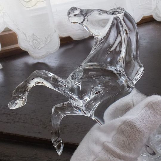 バカラいななく馬へ名入れ｜オリジナルバカラ記念品
